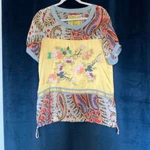 Johnny Was women’s embroidered shirt, Medium